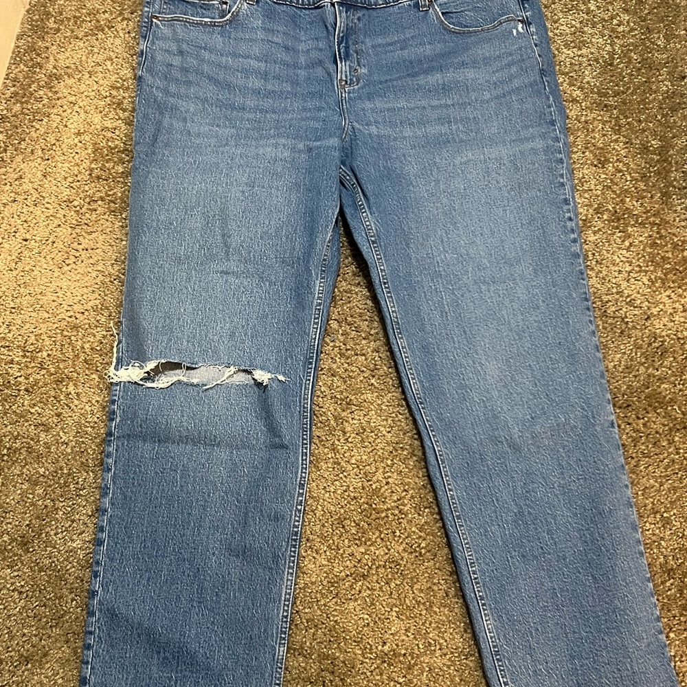 NWT Abercrombie & Fitch Mid Rise 90s Straight Jean 36L 22L